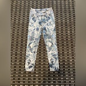 Evolution and Creation women’s small legging